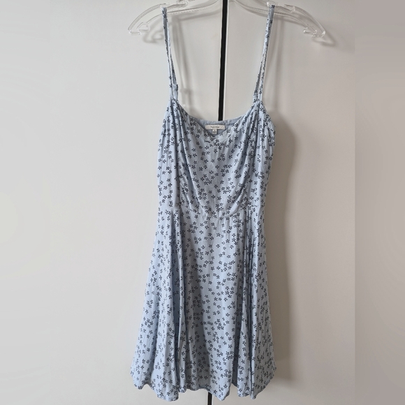 Aritizia Talula Lipinski Dress Size 0 Pale Blue - Picture 1 of 4